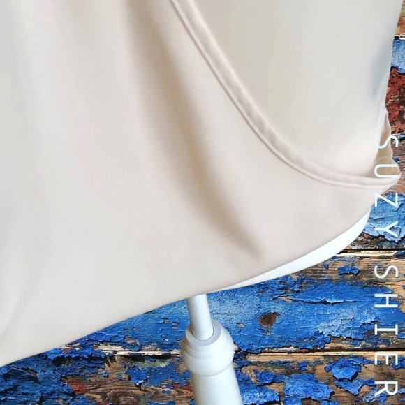 Suzy Shier Cream and Black Lace Detail Blouse - Picture 8 of 11